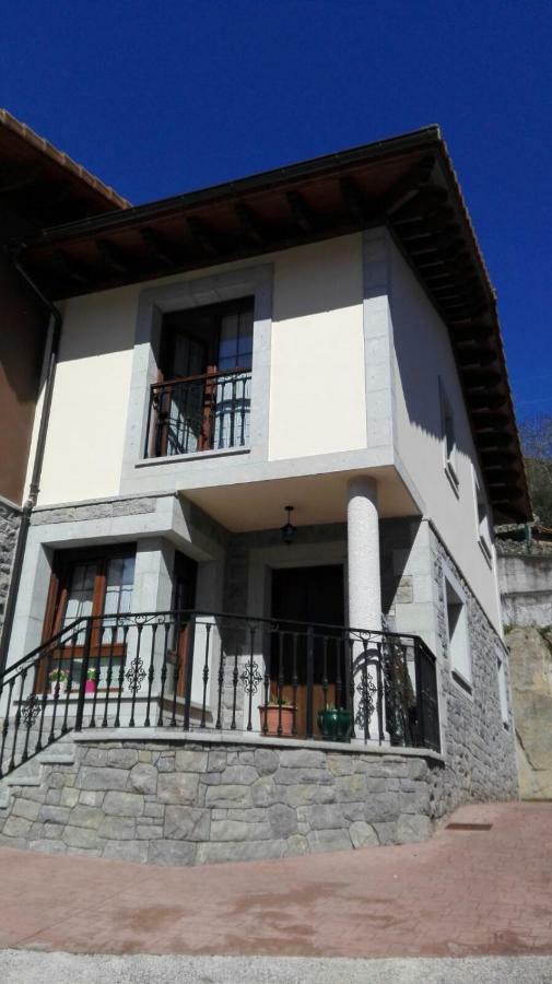 Las Cabraliegas Arenas De Cabrales Exterior foto